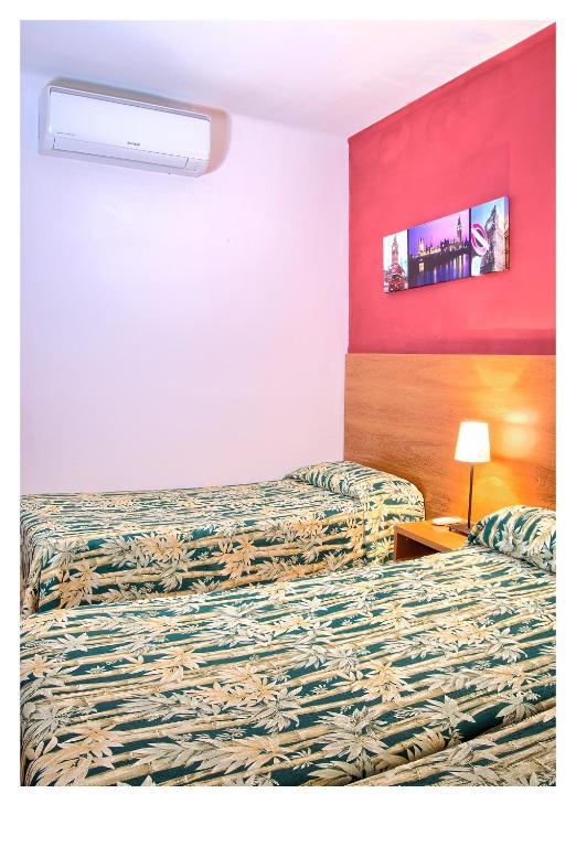 Hostal Y Apartamento Moli De Mar Lloret de Mar Room photo